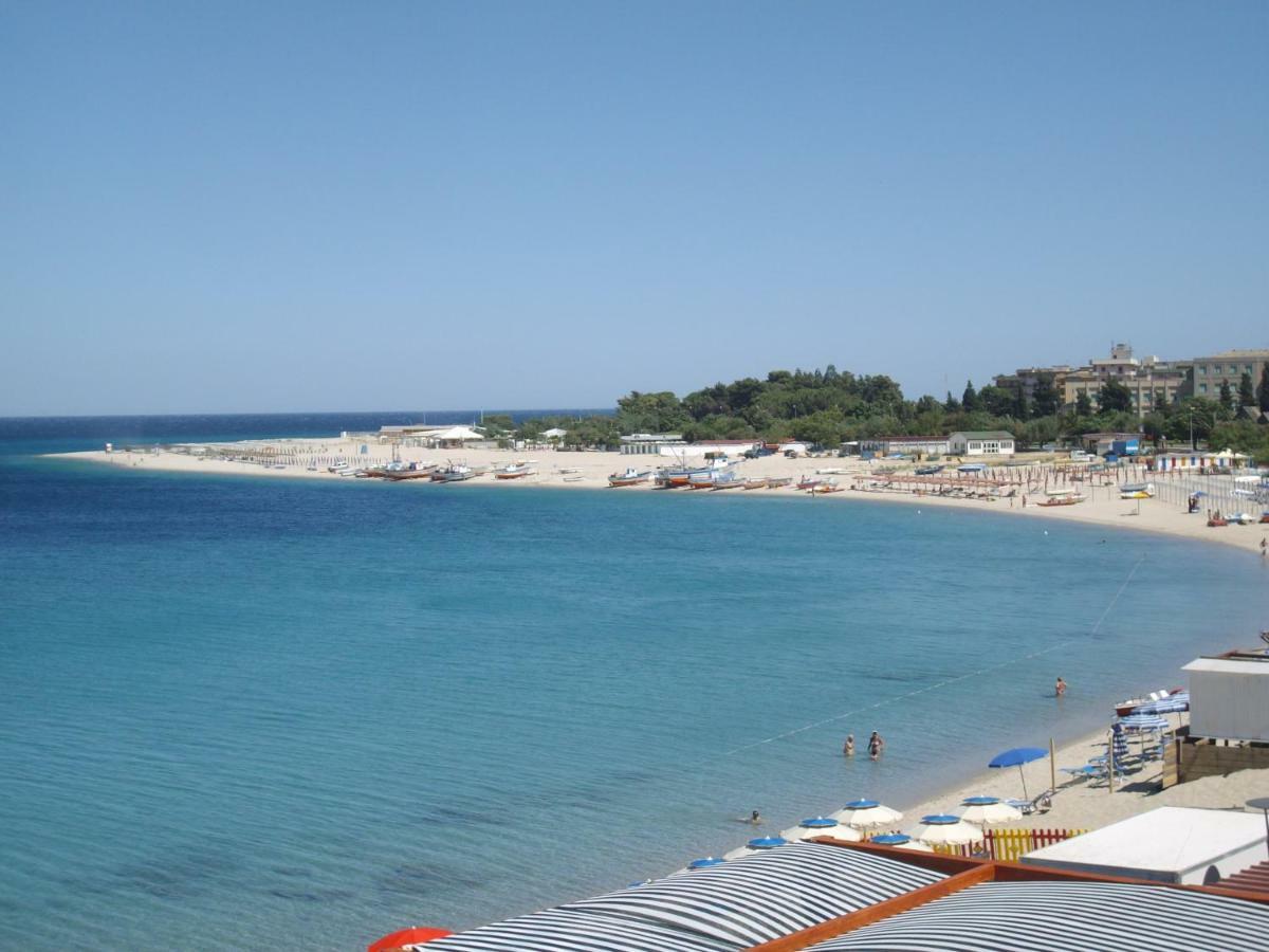 Hotel San Vincenzo Soverato Marina Exterior photo